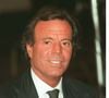 Alors qu'il célèbrera son 82ème anniversaire en septembre prochain, son état de santé serait à ce jour particulièrement inquiétante à l'en croire le journaliste Carlos Herrera qui s'est confié à son sujet micro de l'émission espagnole "Poniendo las Calles".

Julio Iglesias - World Music Awards - 1997 - Monaco. (MARIO BRENNA / BESTIMAGE).