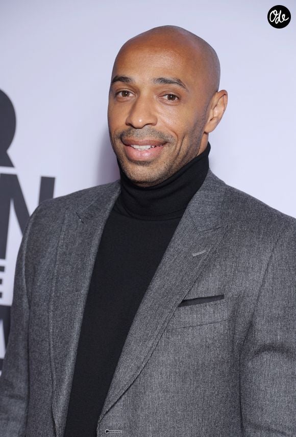 L'occasion pour la légende du football de partager une série de clichés inédits de sa "Mini Me".

Thierry Henry - People au photocall de la soirée "GQ Men of the Year awards 2024" à l'hôtel Plaza à Paris. Le 20 novembre 2024
© Denis Guignebourg / Bestimage