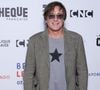 Ses parents lui ont laissé le temps de se lancer dans la musique, avec une échéance fixée à 25 ans pour gagner sa vie.

 Thomas Dutronc - Exposition du vernissage "Belmondo le Magnifique" à la Cinémathèque française à Paris le 5 octobre 2026. © Denis Guignebourg/Bestimage