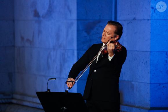Exclusif - Renaud Capuçon - Emission "Le concert pour la paix" sur les Champs-Elysées à Paris, retransmis en direct sur France 2, le 8 mai 2025.  © Christophe Clovis - Pierre Perusseau / Bestimage