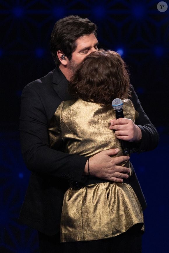 Exclusif - Patrick Fiori et Tina Arena pour les surprises lors de l'enregistrement de l'émission "La Boîte à secrets", présentée par F.Bollaert et diffusée le 23 janvier sur France 3, dans les studios du Lendit à Saint-Denis, France, le 16 décembre 2025. © Cyril Moreau/Bestimage