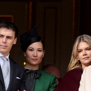 Louis Ducruet et sa femme Marie Ducruet (Chevallier), Camille Gottlieb, La princesse Stéphanie de Monaco - - La famille princière de Monaco au balcon du palais, à l'occasion de la Fête Nationale de Monaco, le 19 novembre 2025. © Dominique Jacovides/Bestimage