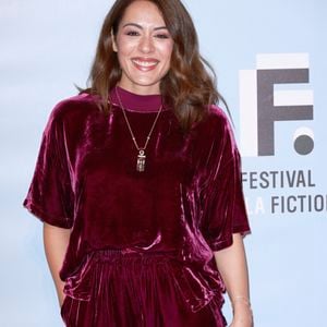 Sofia Essaïdi lors du photocall de « Les Combattantes » à l'occasion de la 24e édition du Festival de la Fiction TV de La Rochelle, le 15 septembre 2022.
© Christophe Aubert via Bestimage