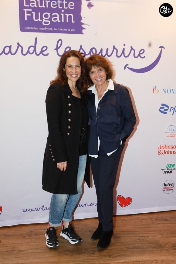 Stéphanie Fugain (pdte de l'association) et sa fille Marie - Avant-première du clip "Je garde le sourire" réalisé pour l’Association Laurette Fugain dans le cadre de sa nouvelle campagne de sensibilisation au cinéma Mac Mahon à Paris le 15 octobre 2024. © Christophe Clovis / Bestimage