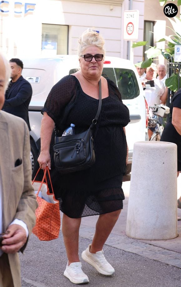 Marianne James lors des obsèques de Philippe Bouvard en l'église Notre-Dame de Bon Voyage à Cannes, le 31 août 2026.
© Chavaroche-Guignebourg / Bestimage