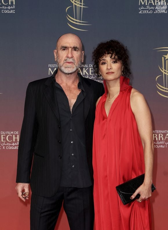 Ancien joueur de Manchester United, Éric Cantona a critiqué l’arrivée d’un nouvel actionnaire

Eric Cantona et sa femme Rachida Brakni - 21ème Festival du film de Marrakech au Maroc le 1er décembre 2024. © Dominique Jacovides/Bestimage