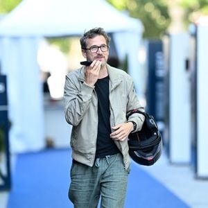 Exclusif - Guillaume Canet dans la tente VIP du Longines Paris Eiffel Jumping le 20 juin 2025.
© Perusseau / Veeren / Bestimage