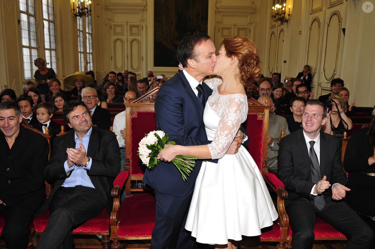 Photo : Une robe créée spécialement pour elle, avec ce tissu si délicat ...