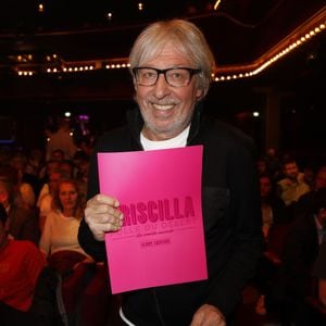 Le musicien a décidé de renoncer à la scène en raison de son état de santé

Exclusif - Christian Dingler (Cookie Dingler) - Les Stars 80 assistent au spectacle "Priscilla Folle du désert" au Casino de Paris le 21 avril 2017. © Marc Ausset- Lacroix / Bestimage