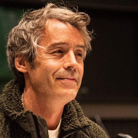 Yann Barthès - Le présentateur de l'émission Quotidien, est auditionné par la commission d'enquête sur les fréquences TNT, à la demande du Rassemblement national à Paris le 27 mars 2024.
Crédit : Baptiste Autissier / Panoramic / Bestimage