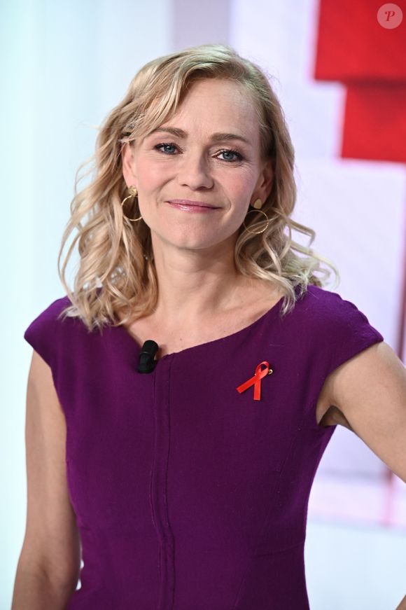 Mais aussi sur son parcours et sur ces périodes difficiles par lesquelles elle est passée.
Exclusif - Claire Borotra - Enregistrement de l'émission Vivement dimanche au studio Gabriel, presentée par Michel Drucker . Diffusion sur France 3 le 24/02/24 . © Guillaume Gaffiot / Bestimage