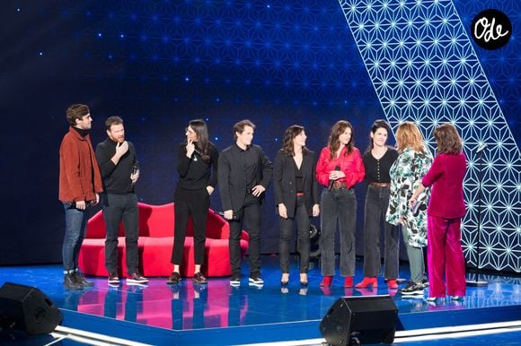 Soraya Garlenq fera toutefois son retour dans la saison 12, puisque Nadia reviendra de sa formation avec un nouveau grade, celui de commandante.

Michèle Bernier et sa surprise Clément Moreau, Philippe Lelièvre, Soraya Garlenq, Antoine Hamel, Géraldine Loup, Jeanne Lambert, Cyrielle Voguet - Enregistrement de l'émission "La Boîte à Secrets 8", présentée par F.Bollaert et qui sera diffusée le 7 mai sur France 3. Le 19 janvier 2021.

© Tiziano Da Silva / Bestimage