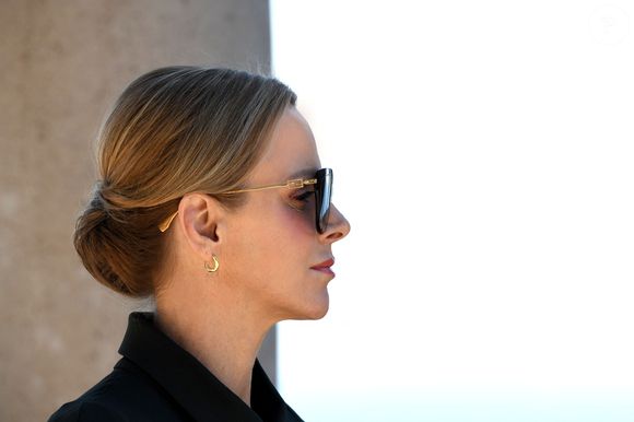 Le prince Albert II de Monaco, sa femme la princesse Charlene et la princesse Caroline de Hanovre ont pu découvrir les travaux d'aménagements réalisés pendant 5 ans au jardin exotique de Monaco avant son ouverture au public le 30 mars.© Bruno Bebert / Bestimage