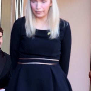 Antoine Dupont et Iris Mittenaere - Antoine Dupont et sa compagne Iris Mittenaere se retrouvent sur les marches  du film « Dossier 137 » lors du 78ème Festival International du Film de Cannes le 15 mai 2025.

© Jacovides / Moreau / Bestimage