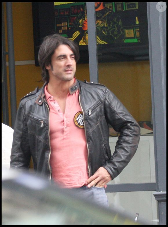 Grégory Basso à la sortie du magasin Christian Audigier à Paris, le 7 juillet 2008  ©Visaw/ Bestimage