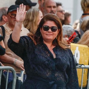 Raquel Garrido - Arrivées aux obsèques de Thierry Ardisson en l’église Saint-Roch de Paris, France, le 17 juillet 2025. © Clovis-Jacovides/Bestimage