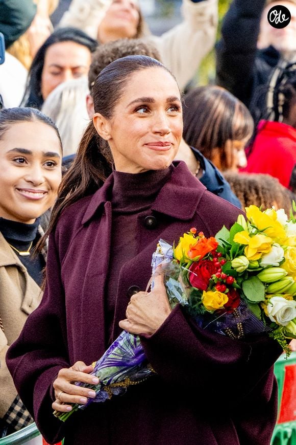 Le prince Harry, duc de Sussex et Meghan Markle, duchesse de Sussex, lors de la visite de l'association caritative pour la jeunesse et la communauté 'The Community Recording Studio' dans le quartier de St Ann’s à Nottingham le 15 octobre 2026.

Photo : Backgrid USA / Bestimage