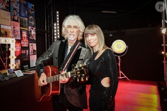 Louis Bertignac et sa femme Laetitia lors de l'Enregistrement de l'émission "300 Choeurs chantent pour les fêtes" à Paris, diffusée le 23 décembre sur France 3
Jack Tribeca / Bestimage