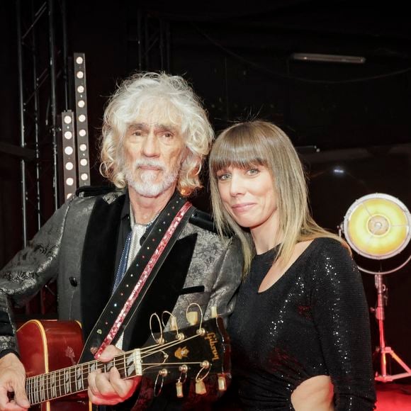 Louis Bertignac et sa femme Laetitia lors de l'Enregistrement de l'émission "300 Choeurs chantent pour les fêtes" à Paris, diffusée le 23 décembre sur France 3
Jack Tribeca / Bestimage