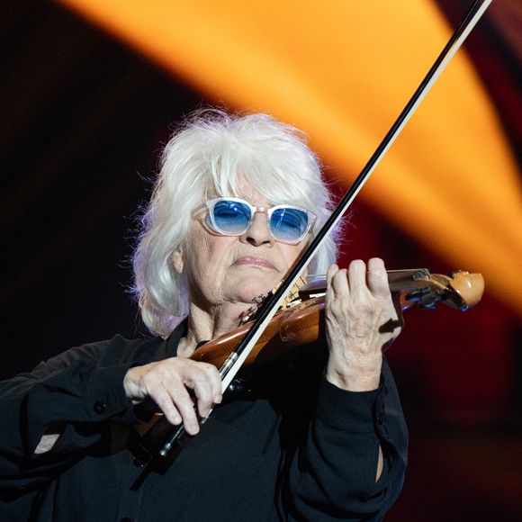 Exclusif - Catherine Lara lors de l'enregistrement de l'émission "La Boîte à secrets", présentée par F.Bollaert et diffusée le 9 janvier 2026 sur France 3, dans les studios du Lendit à Saint-Denis, France, le 2 décembre 2025. © Cyril Moreau/Bestimage