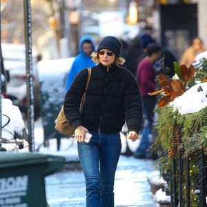 EXCLUSIF - Le mannequin Gigi Hadid a été vu quittant la maison de Bradley Cooper à New York City (Backgrid USA / Bestimage).