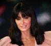 Elle se décrit comme une maman normale à la tête d'une petite fratrie.

Jenifer Bartoli arrivant sur le tapis rouge des NRJ Music Awards 2019 au Palais des Festivals, à Cannes, dans le sud de la France, le 9 novembre 2019. Photo : Shootpix/ABACAPRESS.COM
