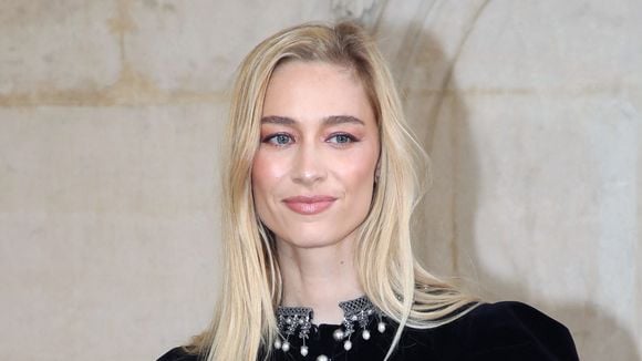 Beatrice Borromeo : La belle-fille de Caroline de Monaco sublime au défilé Dior, cette dernière apparition fait beaucoup parler