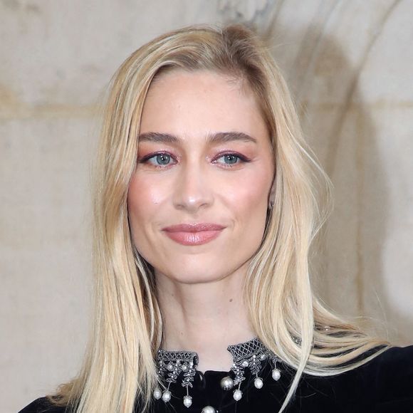Beatrice Borromeo a fait parler d'elle au défilé croisière Dior 

Beatrice Borromeo au photocall du défilé Christian Dior "Collection Haute Couture Printemps/Eté" au Musée Rodin, lors de la Fashion Week de Paris (PFW).
© Bertrand Rindoff / Bestimage