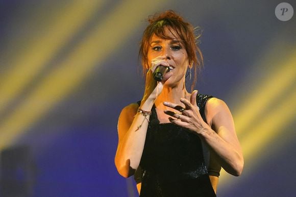 Zaz en concert lors du festival Universal Music de Madrid, le 24 juillet 2022. © Alterphotos / Panoramic / Bestimage