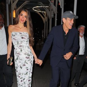 Exclusif - George Clooney, sa femme Amal Clooney et Bono vont dîner au Polo Bar à New York, le 31 mai 2025 @Backgrid USA / Bestimage