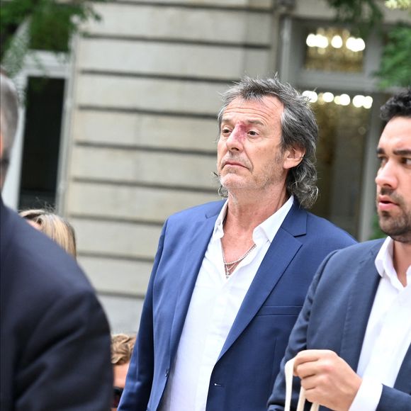 Jean-Luc Reichmann - Arrivées aux obsèques de Nonce Paolini en l'église Saint-Honoré-d'Eylau, 66 bis, avenue Raymond-Poincaré à Paris, France, le 23 juillet 2024.