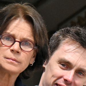 Louis Ducruet est devenu papa pour la seconde fois

La princesse Stéphanie de Monaco et Louis Ducruet -  Le prince de Monaco fête son anniversaire (66 ans) en famille sur la Place du Palais princier de Monaco © Bruno Bebert/Bestimage