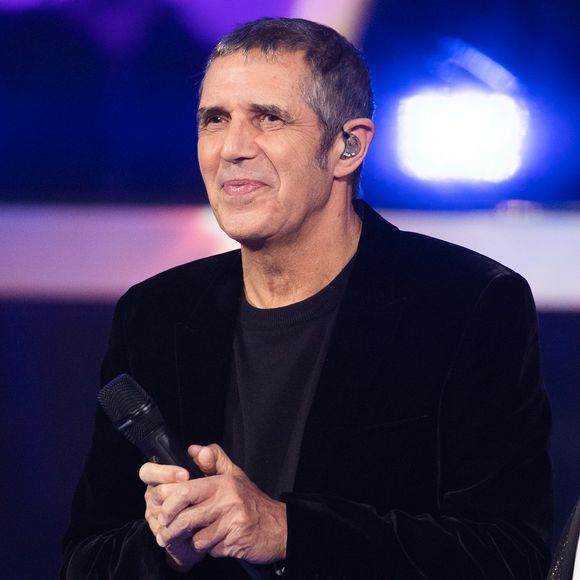 "Si la vie suit son cours logique, je partirai avant elle" a confié le chanteur dans "Ciné Télé Revue". Sa propre mort occupe d'ailleurs toutes ses pensées, si bien qu'il lui a consacré une chanson, dans son dernier album, "L'avenir". 

Julien Clerc - Deuxième jour de la 33ème édition du Téléthon au Parc de la Villette à Paris le 7 décembre 2019. © Tiziano Da Silva/Bestimage