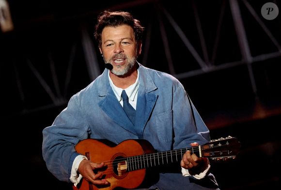 Exclusif - Christophe Maé lors surprises lors de l'enregistrement de l'émission "La chanson secrète N°14", présentée par N.Aliagas et diffusée le 26 décembre sur TF1, consacrée à Helena à Paris le 10 Décembre 2025