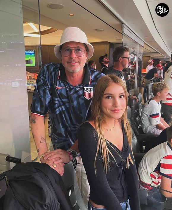 L'une d'elles montre sa fille Anna-Rose aux côtés de Brad Pitt.

La fille d'Hugo Lloris a pris la pose avec Brad Pitt. Capture d'écran Instagram