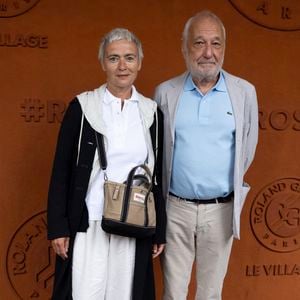 François Berléand et sa femme Alexia Stresi au village lors des Internationaux de France de Tennis de Roland Garros 2025. Paris, le 27 mai 2025.
© Moreau / Jacovides / Bestimage