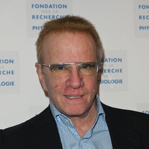 Cependant, l'acteur a été victime d'un malaise le samedi 8 août 2026

Christophe Lambert - Gala caritatif des "Stéthos d'Or" qui récompensent les artistes qui contribuent au bien-être de tous, organisé par la Fondation pour la Recherche en Physiologie au George V à Paris, le 27 mars 2023. © Coadic Guirec-Rachid Bellak/Bestimage