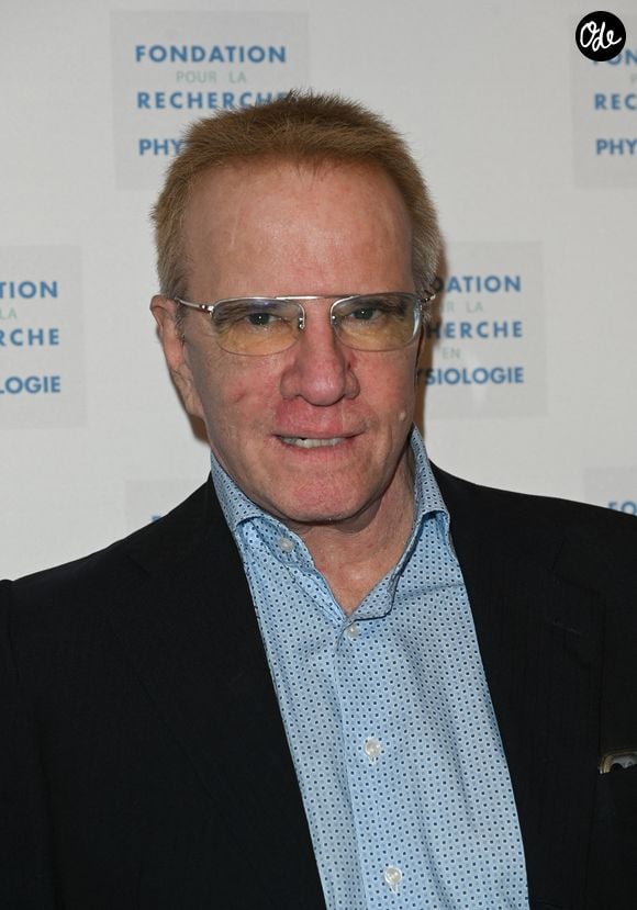 Cependant, l'acteur a été victime d'un malaise le samedi 8 août 2026

Christophe Lambert - Gala caritatif des "Stéthos d'Or" qui récompensent les artistes qui contribuent au bien-être de tous, organisé par la Fondation pour la Recherche en Physiologie au George V à Paris, le 27 mars 2023. © Coadic Guirec-Rachid Bellak/Bestimage
