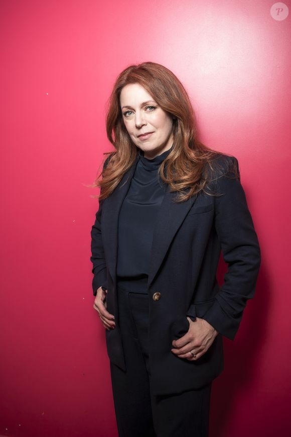 Exclusif - Isabelle Boulay en backstage de l'enregistrement de l'émission "Serge Lama, le dernier rappel" présentée par F. Bollaert, diffusée le vendredi 21 novembre 2025 sur France 3 à 21h10, au théâtre Marigny à Paris, France, le 29 avril 2025. © Clovis-Moreau/Bestimage