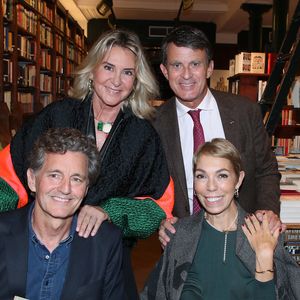 Exclusif - Ricardo Labougle et Mathilde Favier avec Manuel Valls et sa femme Susana Gallardo - Dédicace du livre "Inside Paris" du photographe Argentin Ricardo Labougle, préfacé par Mathilde Favier à la librairie Galignani à Paris, France, le 21 Octobre 2024

© Bertrand Rindoff / Bestimage