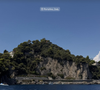 Entre promenades en bateau et panoramas sur la mer, leur séjour a tout d'un décor de carte postale.