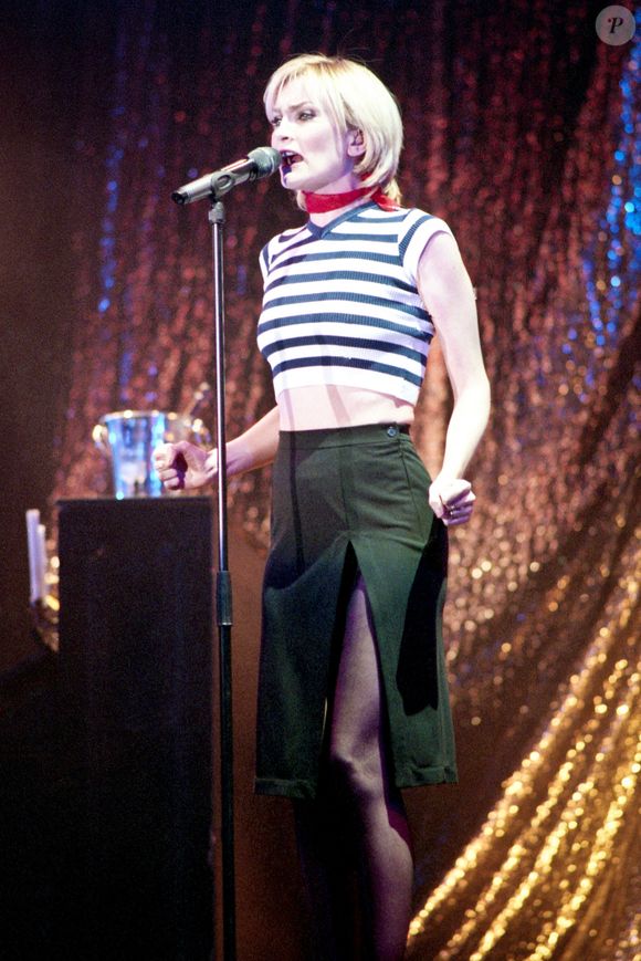 Patricia Kaas lors de l'ouverture du Midem en septembre 1994 à Cannes - extrait de son spectacle Tour de charme. Photo by APS-Medias/ABACAPRESS.COM