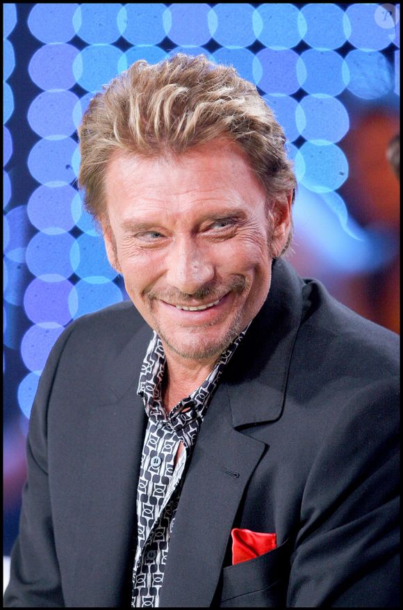 Archives - JOHNNY HALLYDAY sur le plateau de l'émission ' Un Samedi soir avec Laurent Gerra' - 12/10/2005 © Guillaume Gaffiot/Bestimage