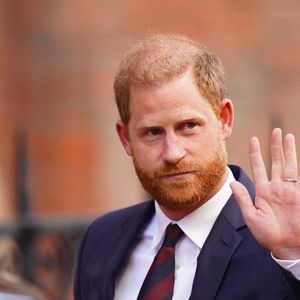 Le duc de Sussex quitte les Royal Courts of Justice, au centre de Londres, après avoir fait appel d'une décision de la Haute Cour sur sa plainte contre le ministère de l'Intérieur concernant le niveau de sécurité dont il bénéficie pendant son séjour au Royaume-Uni. Royaume-Uni, Londres, le mercredi 9 avril 2025. © Manning James/PA Photos/ABACAPRESS.COM