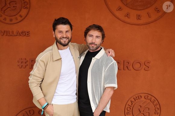 Christophe Beaugrand et son mari Ghislain Beaugrand-Gerin au village lors des Internationaux de France de Tennis de Roland Garros 2025, à Paris, France, le 2 Juin 2025. © Jacovides-Moreau/Bestimage