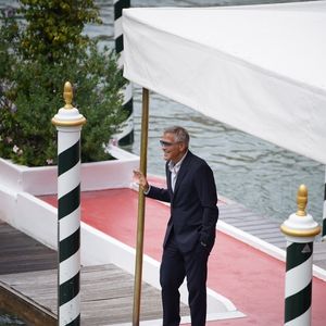 George Clooney durant la 82e édition du Festival international du film de Venise (La Mostra, ndlr) le mercredi 27 août 2025 en Italie. 
Crédit : Backgrid UK/ Bestimage