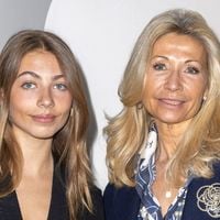 Loin de la France, Stella, la fille de Jean-Paul Belmondo, intègre l'une des universités les plus prestigieuses au monde