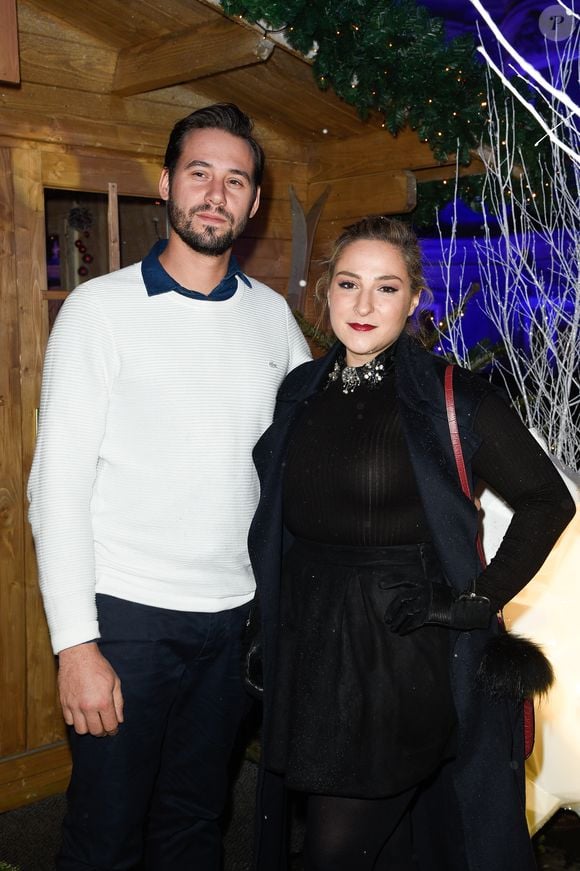 Marilou Berry et son compagnon Alexis (Le Diamantaire artiste street art) - Inauguration du "Chalet les Neiges 1850" sur la terrasse de l'Hôtel Barrière Le Fouquet's à Paris le 27 novembre 2017. Lors de la soirée une partie de Boboules a été organisée.  © Coadic Guirec/Bestimage