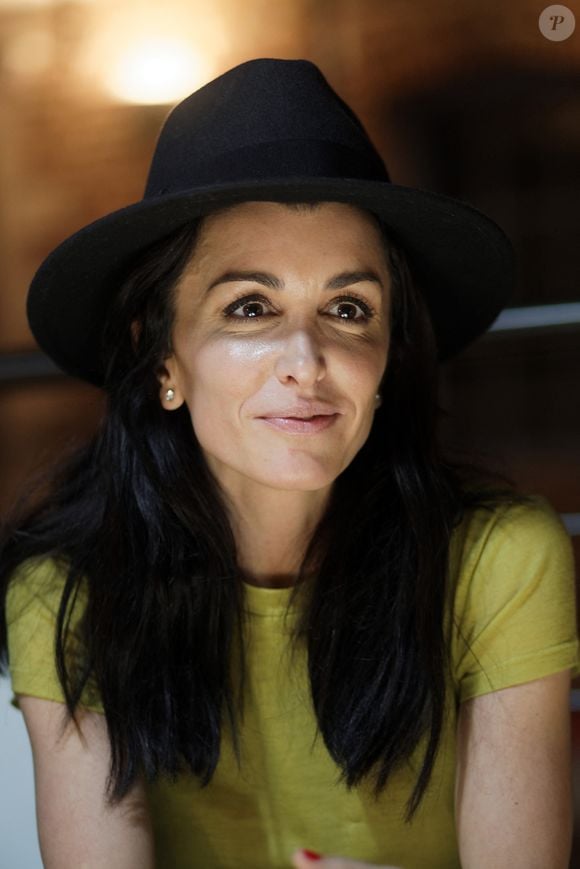 Jenifer Bartoli lors de la conférence de presse de l'avant-première du film 'Faut Pas Lui Dire' a Lille, France, le 22 Novembre 2016. Photo Aimee Arys/ABACAPRESS.COM