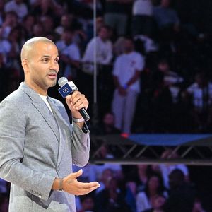 Tony Parker au match de préparation aux Jeux Olympiques Paris 2024 entre la France à la Serbie, le 12 juillet 2024. 

© Frédéric Chambert/Panoramic/Bestimage